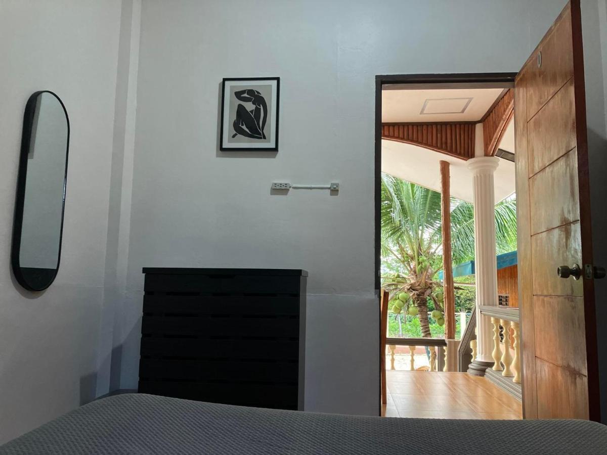 Maya Guest House - Sipaway Island San Carlos  Extérieur photo