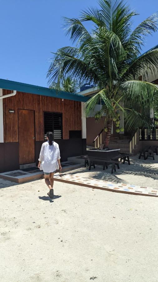 Maya Guest House - Sipaway Island San Carlos  Extérieur photo